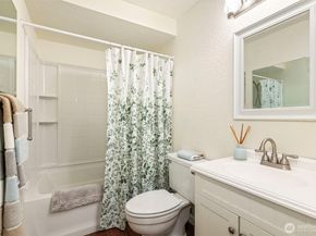 525 Lebo Boulevard G1, Bremerton WA 98310