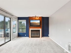 12300 33rd Avenue NE 402, Seattle WA 98125