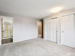 12300 33rd Avenue NE 402, Seattle WA 98125