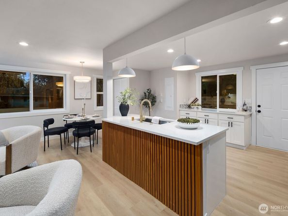 9029 4th Avenue NW, Seattle WA 98117