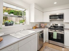 315 27th Avenue E, Seattle WA 98112