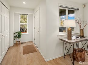 315 27th Avenue E, Seattle WA 98112