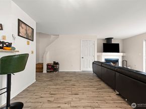 2100 S 336th Street B4, Federal Way WA 98003