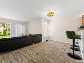 2100 S 336th Street B4, Federal Way WA 98003