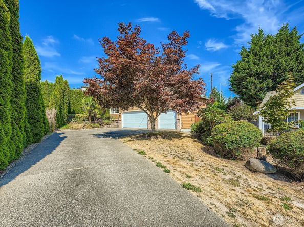 24015 130th Avenue SE, Kent WA 98030