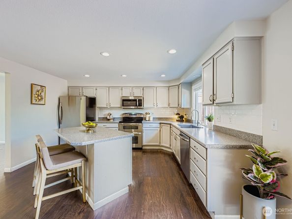 24015 130th Avenue SE, Kent WA 98030