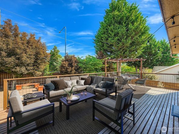 24015 130th Avenue SE, Kent WA 98030