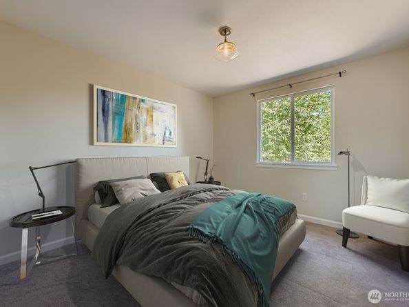 24015 130th Avenue SE, Kent WA 98030