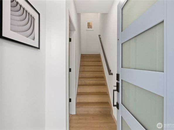 722 N 36th Street, Seattle WA 98103