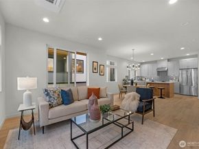 1412 N 47th Street B, Seattle WA 98103