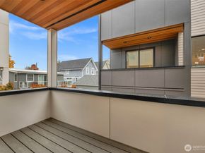 1412 N 47th Street B, Seattle WA 98103