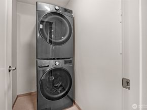 1412 N 47th Street B, Seattle WA 98103