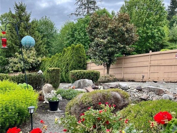 15516 129th Avenue NE, Woodinville WA 98072