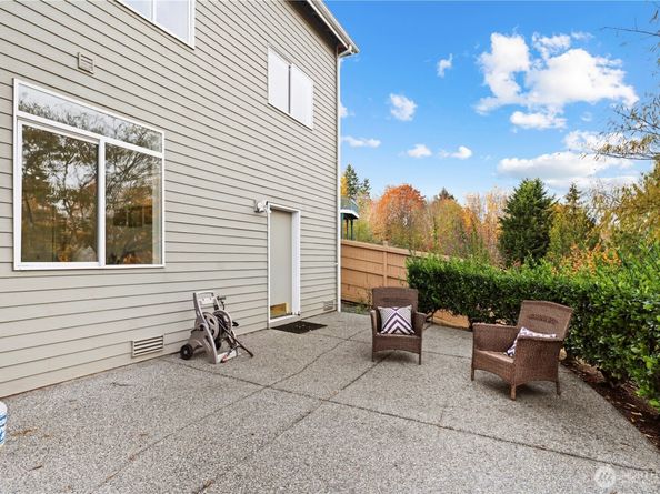 15516 129th Avenue NE, Woodinville WA 98072