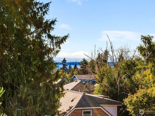 4326 A SW Mills Street, Seattle WA 98136