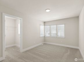 3822 194th Lane SE, Bothell WA 98012