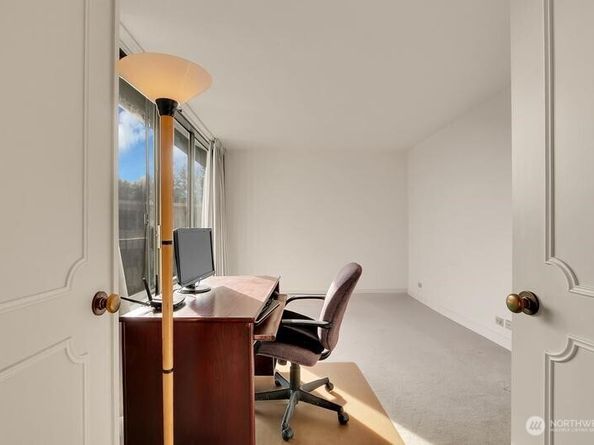 1620 43rd Avenue E 1B, Seattle WA 98112