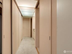 1620 43rd Avenue E 1B, Seattle WA 98112