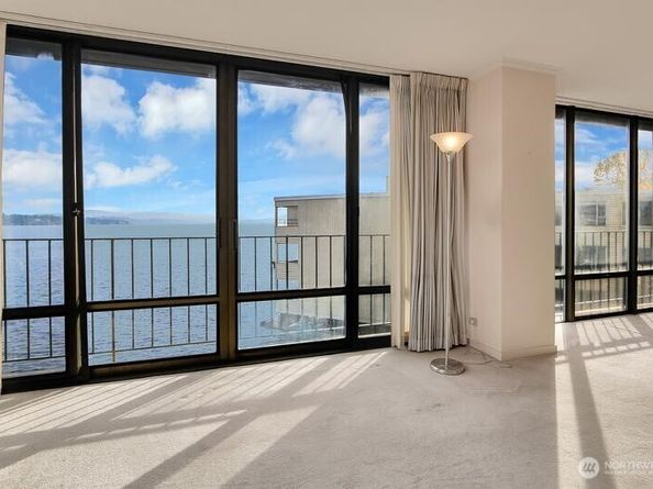 1620 43rd Avenue E 1B, Seattle WA 98112