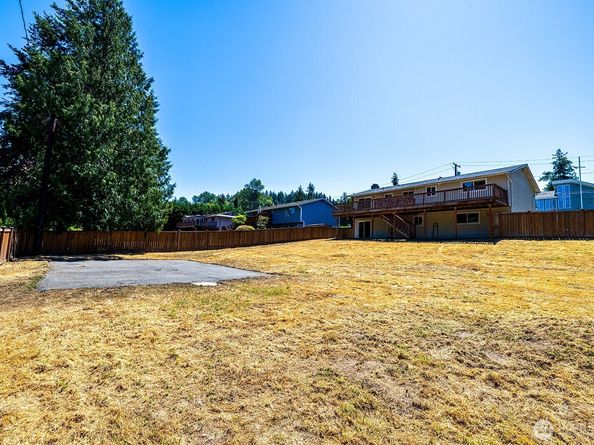6808 NE 165th Street, Kenmore WA 98028