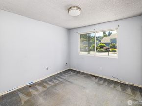 6808 NE 165th Street, Kenmore WA 98028