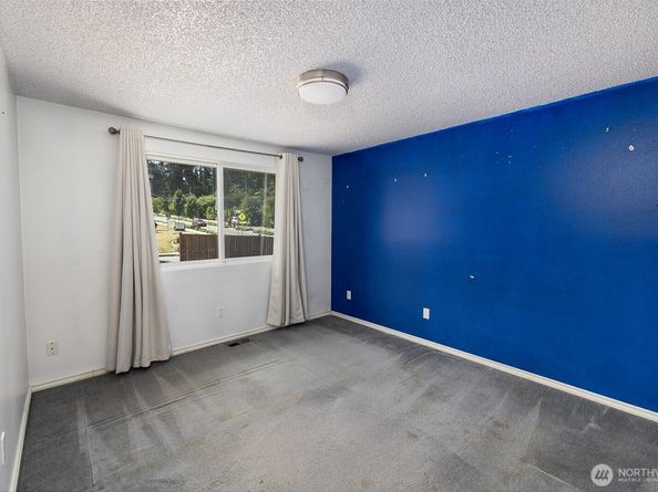 6808 NE 165th Street, Kenmore WA 98028