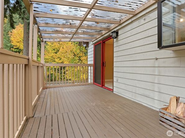 6008 116th Avenue NE, Kirkland WA 98033