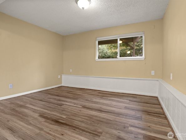 6008 116th Avenue NE, Kirkland WA 98033