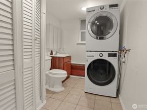 6008 116th Avenue NE, Kirkland WA 98033