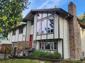 6008 116th Avenue NE, Kirkland WA 98033