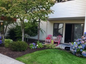 8516 196th Street SW 105, Edmonds WA 98026