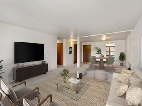 8516 196th Street SW 105, Edmonds WA 98026