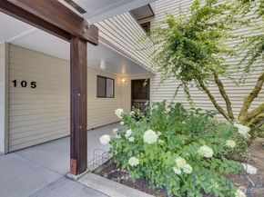 8516 196th Street SW 105, Edmonds WA 98026