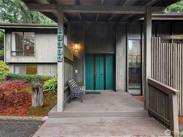 13392 Hidden Cove Lane NE, Bainbridge Island WA 98370