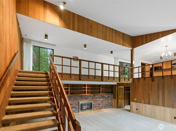 13392 Hidden Cove Lane NE, Bainbridge Island WA 98370