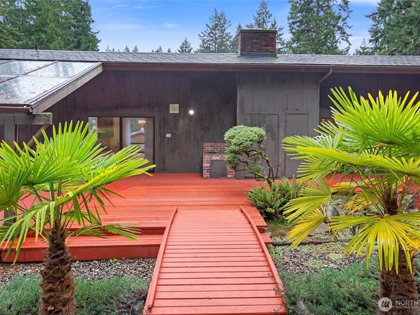 13392 Hidden Cove Lane NE, Bainbridge Island WA 98370