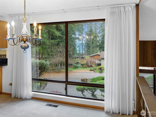 13392 Hidden Cove Lane NE, Bainbridge Island WA 98370