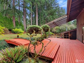 13392 Hidden Cove Lane NE, Bainbridge Island WA 98370
