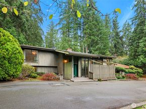 13392 Hidden Cove Lane NE, Bainbridge Island WA 98370
