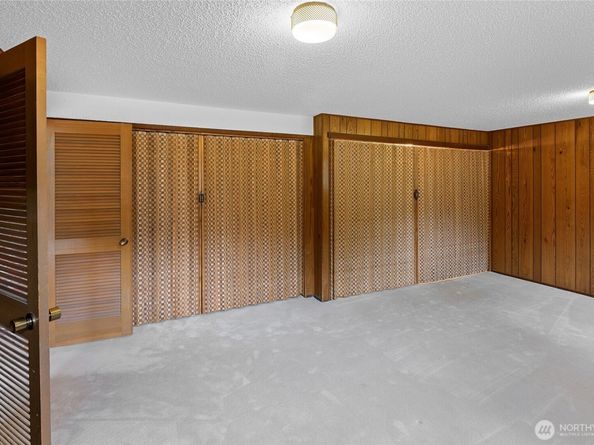 13392 Hidden Cove Lane NE, Bainbridge Island WA 98370