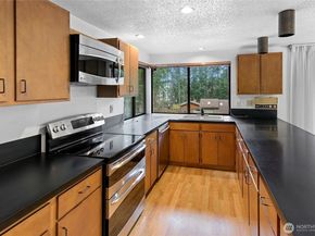 13392 Hidden Cove Lane NE, Bainbridge Island WA 98370