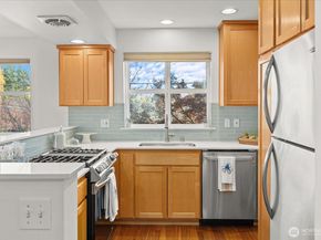 8383 31st Avenue NW, Seattle WA 98117