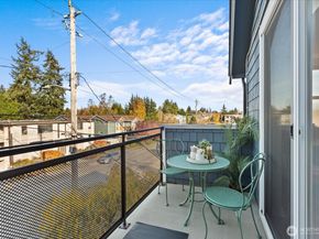 8383 31st Avenue NW, Seattle WA 98117