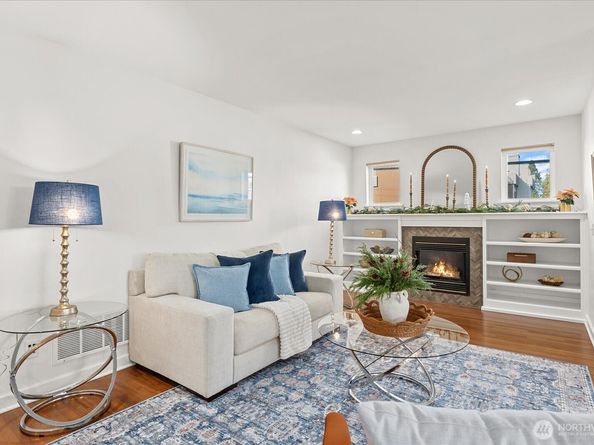 8383 31st Avenue NW, Seattle WA 98117