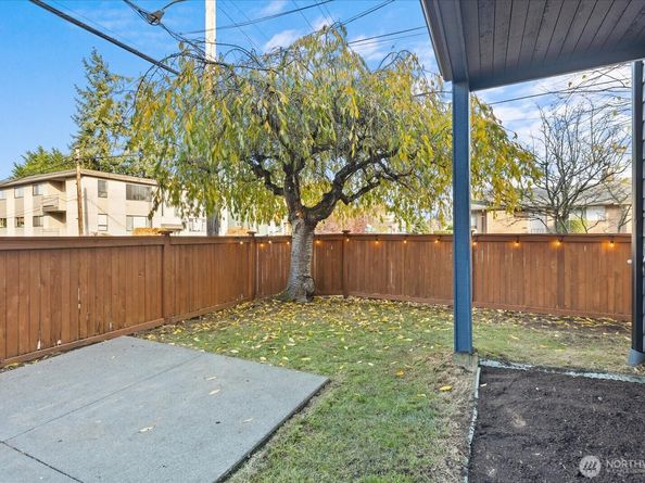 8383 31st Avenue NW, Seattle WA 98117