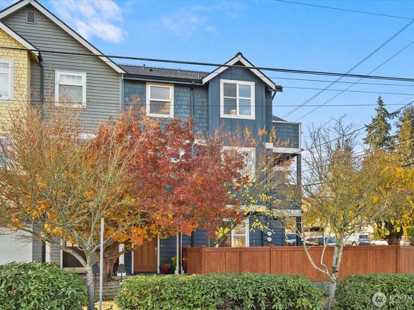 8383 31st Avenue NW, Seattle WA 98117