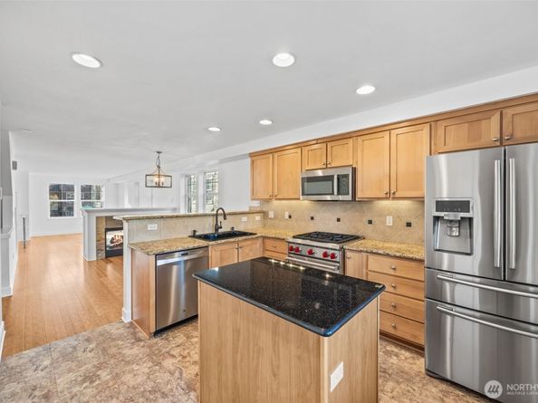 2670 SW Sylvan Heights Drive, Seattle WA 98106