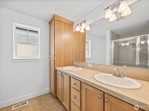 2670 SW Sylvan Heights Drive, Seattle WA 98106