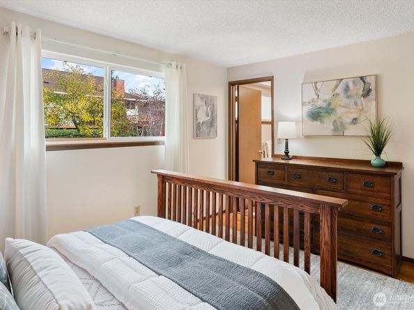 13410 115th Avenue NE, Kirkland WA 98034