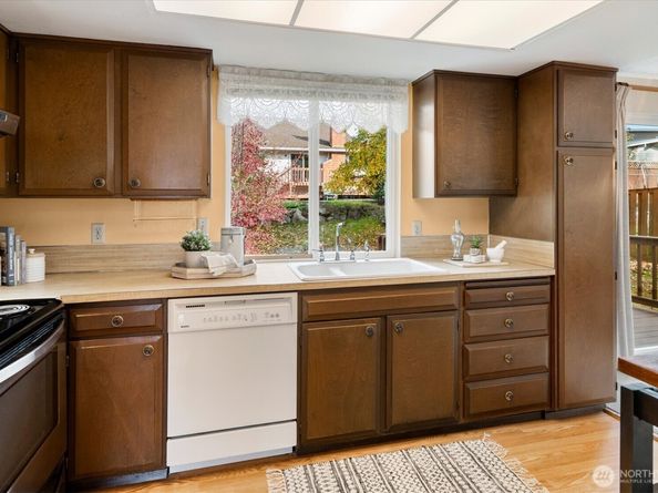 13410 115th Avenue NE, Kirkland WA 98034